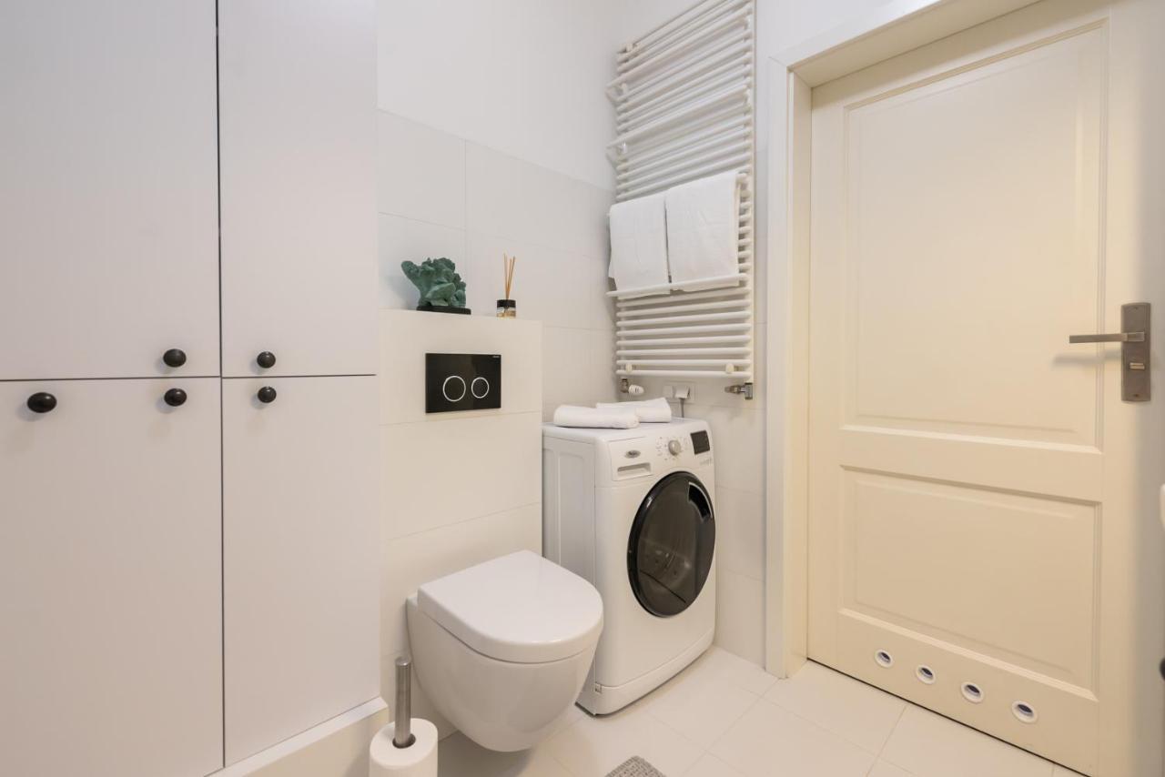 Ochota De Luxe Apartment Варшава Екстер'єр фото