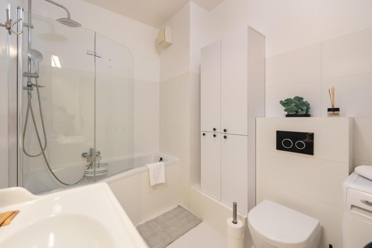 Ochota De Luxe Apartment Варшава Екстер'єр фото